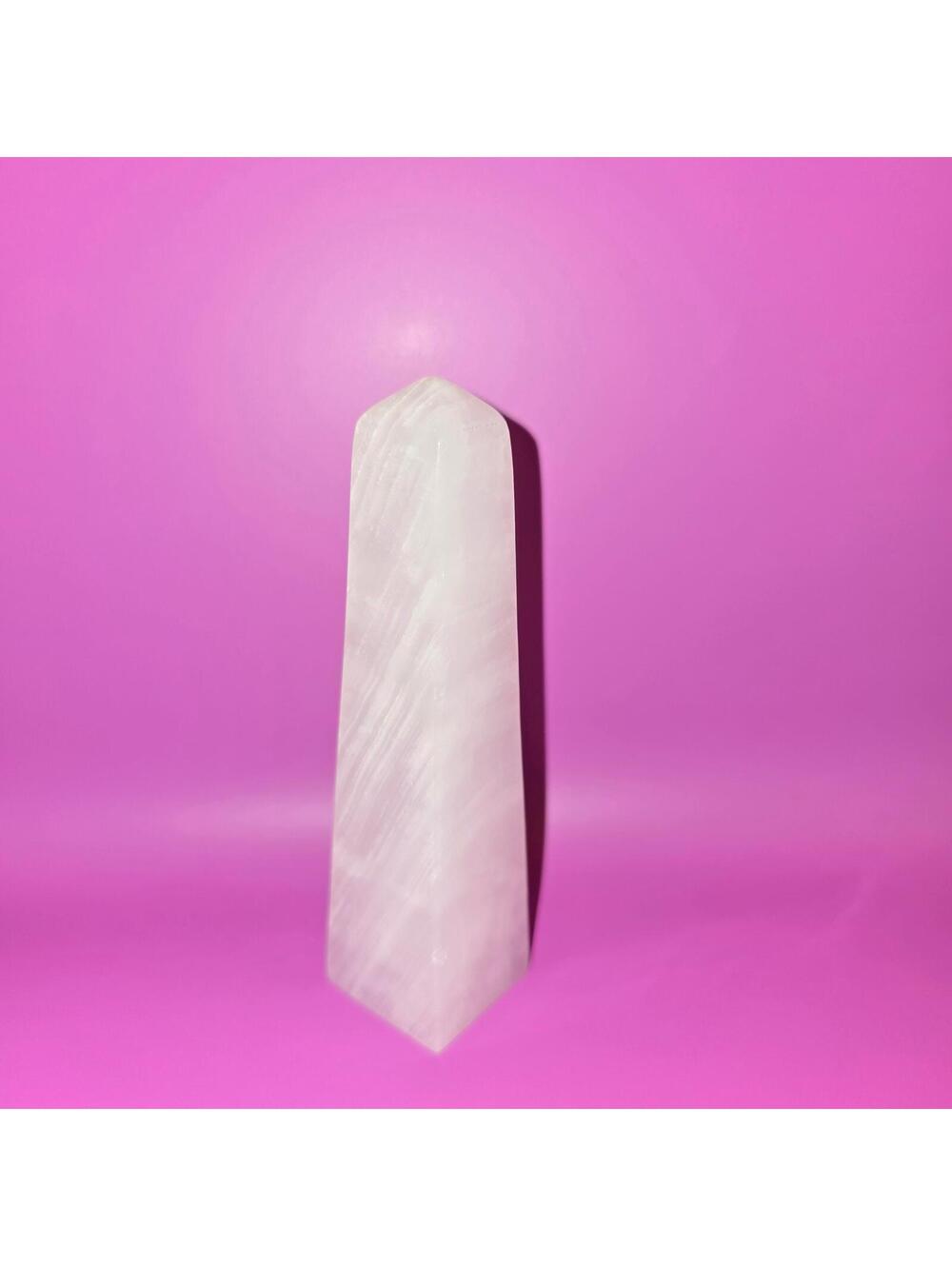 395. Mangano Calcite Tower - UV REACTIVE